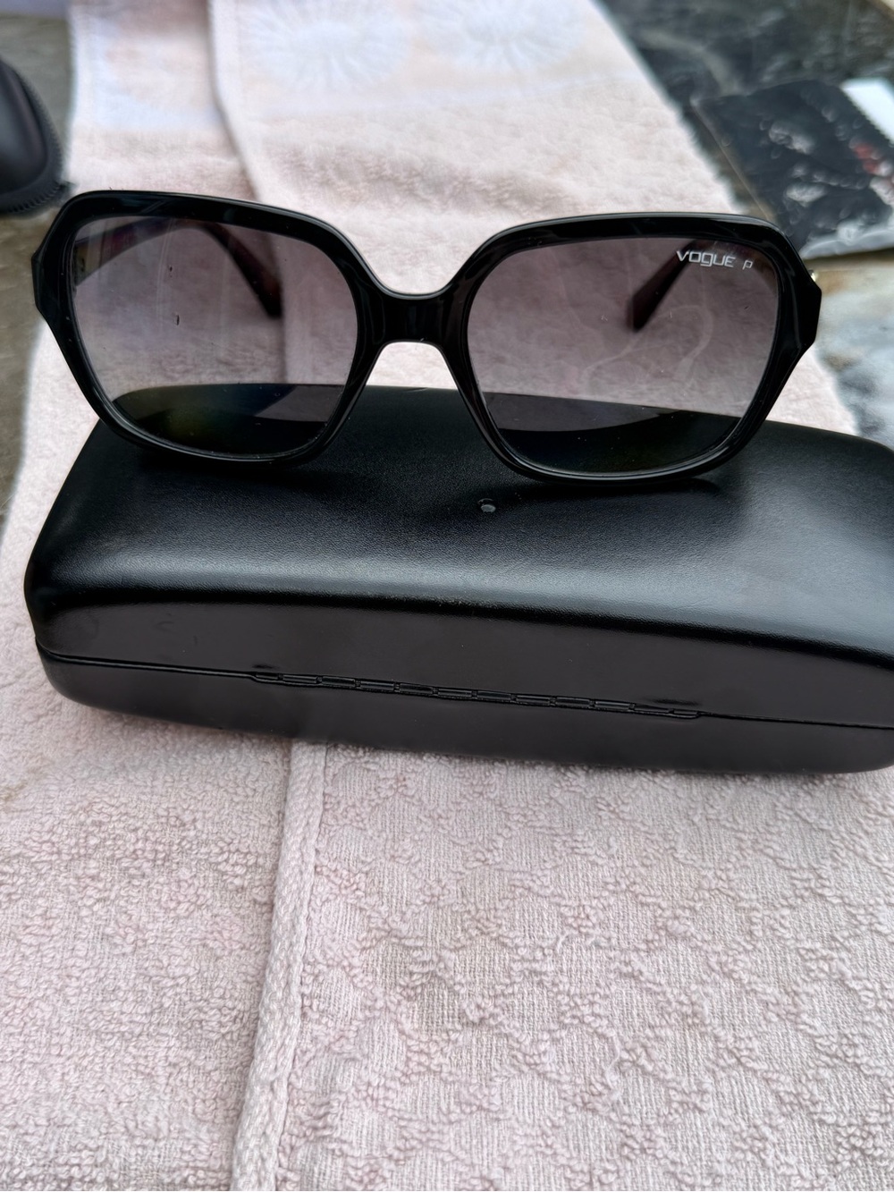 Vogue Black Oversized Women's Sunglasses-Polarized